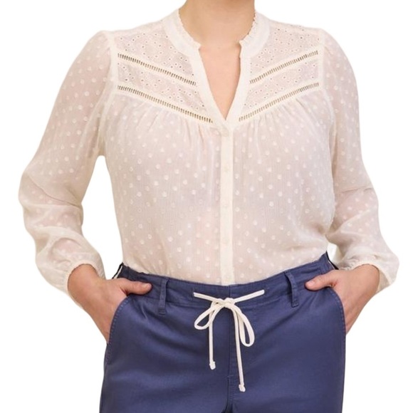 Torrid Ivory Chiffon Clip Dot With Contrasting Eyelet Top NWT Size 6x - Picture 3 of 7